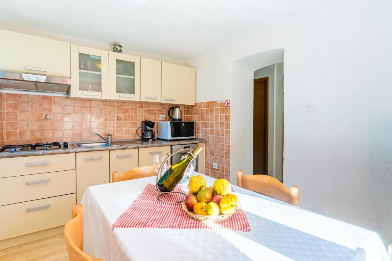 Apartmani Valun1 Ngoại thất bức ảnh