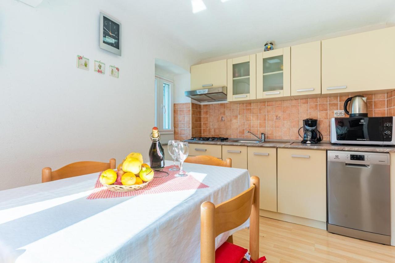 Apartmani Valun1 Ngoại thất bức ảnh